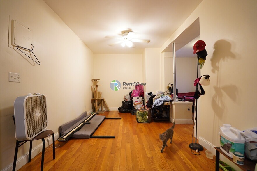 Primary Photo - 364 Washington St