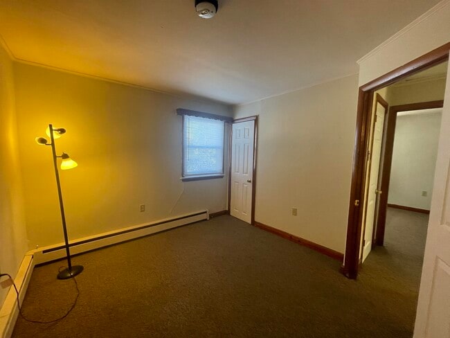 Building Photo - 7 Central Ave