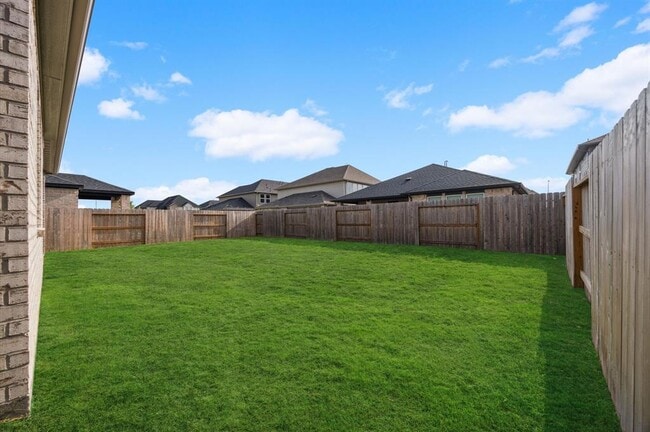 Building Photo - 9514 Du Sable Dr
