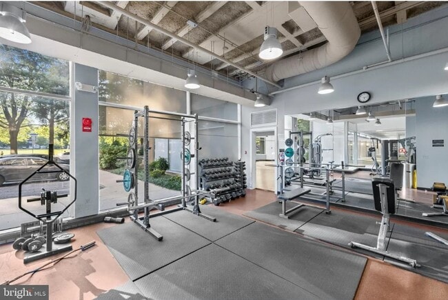 Building Photo - 350 G St SW