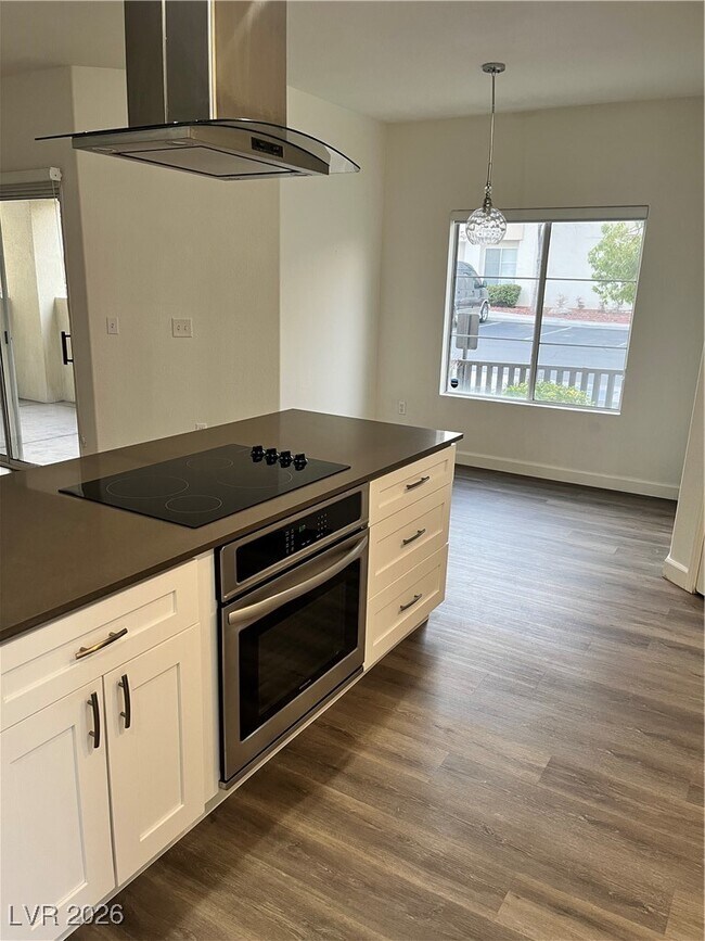 Building Photo - 1500 Cardinal Peak Ln