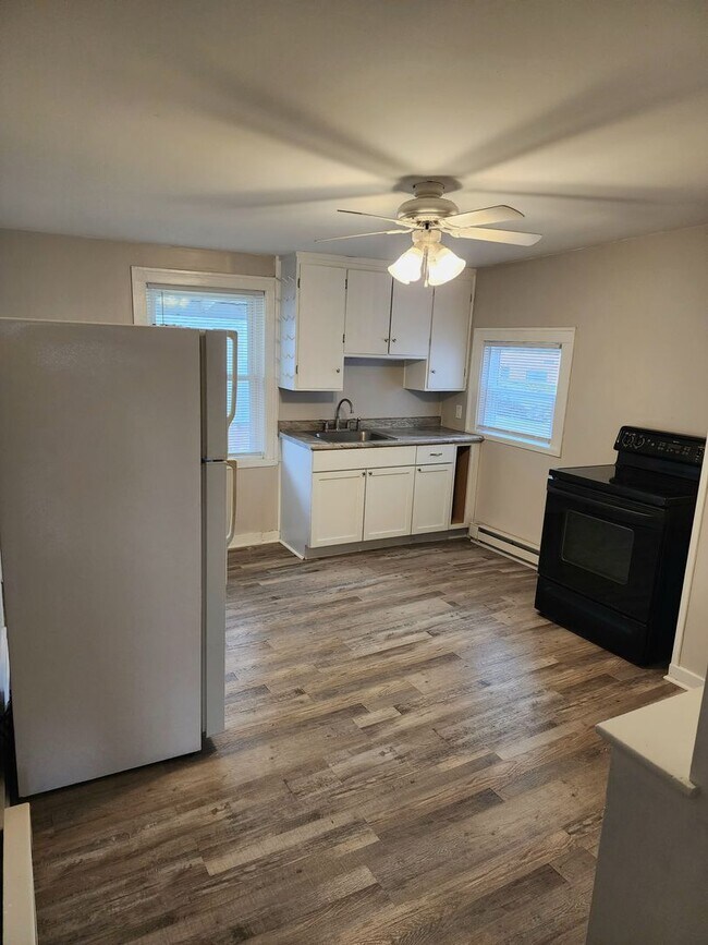 Primary Photo - 2nd St Duplex