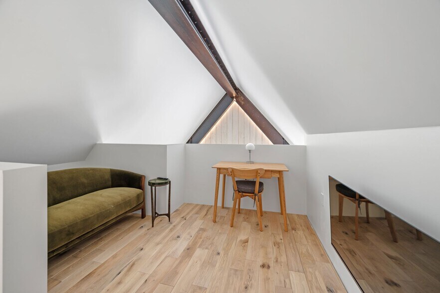 Building Photo - 73 Pigeon Hill St