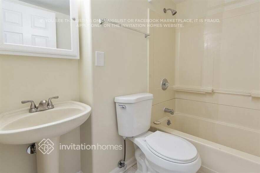 Building Photo - 3621 Shannon Ct