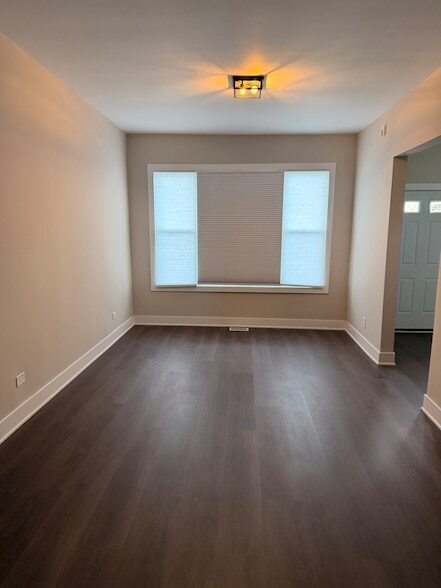 Building Photo - 3823 W Wabansia Ave