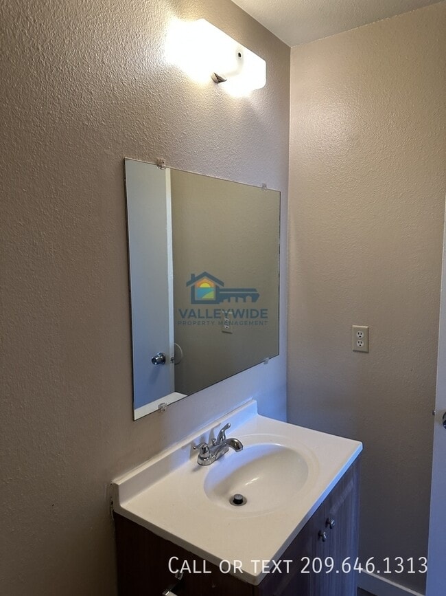 Building Photo - 9523 Cody Way