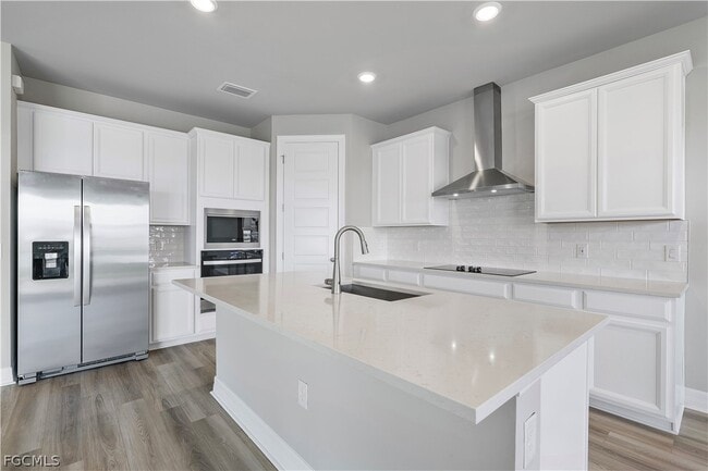 Building Photo - 44300 Saddlewood Ct