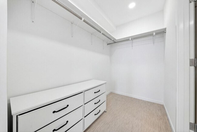 Building Photo - 1500 Rycroft St