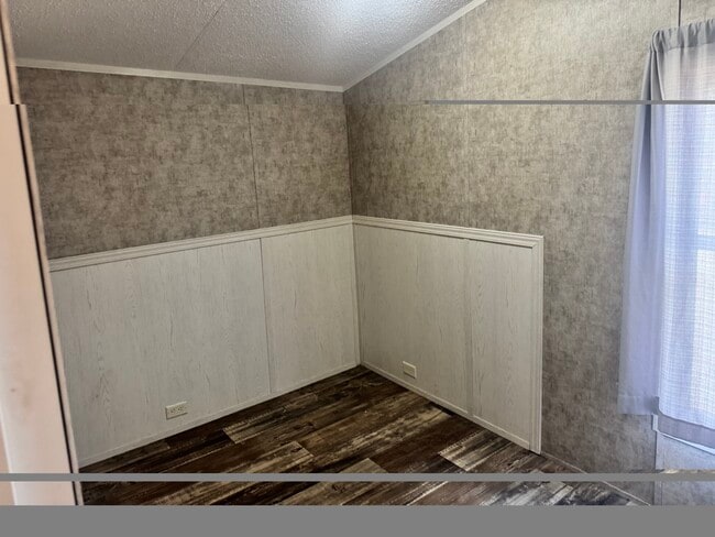 Building Photo - 20 Co Rd 569