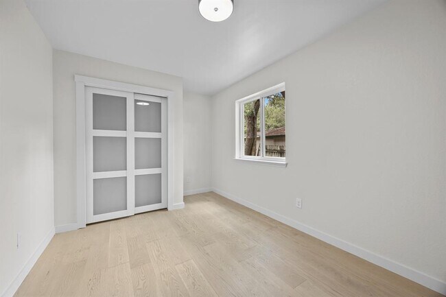 Building Photo - 8708 Huebinger Pass