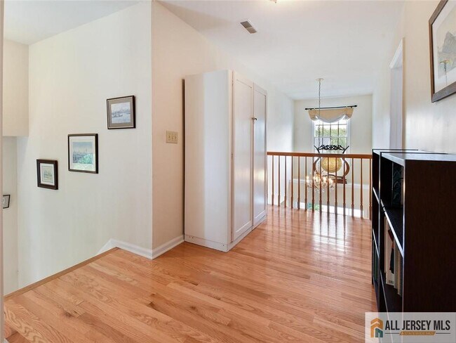 Building Photo - 27 Bodine Dr