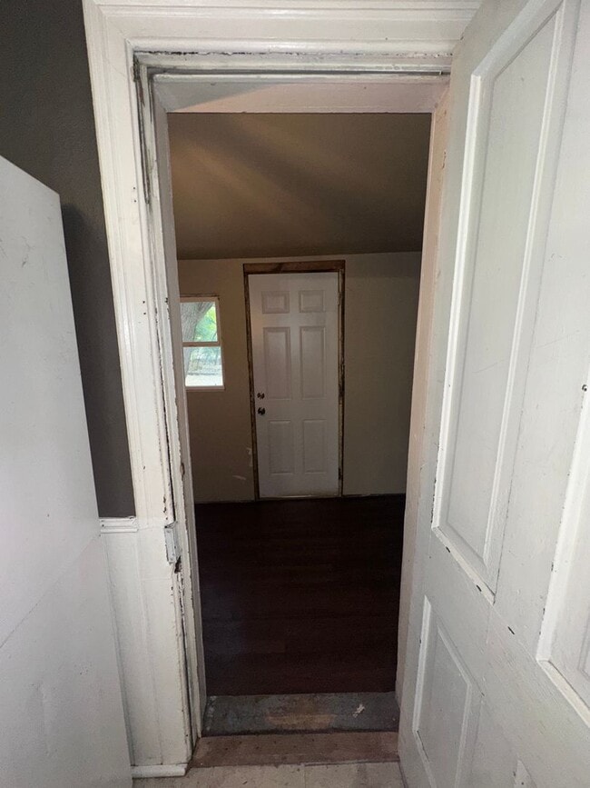 Building Photo - 120 N 4th Ave