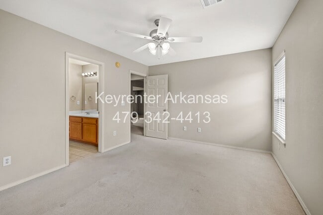 Building Photo - Great 3 Beds + 2 Baths Home with Solar Panels! Large Covered Patio!