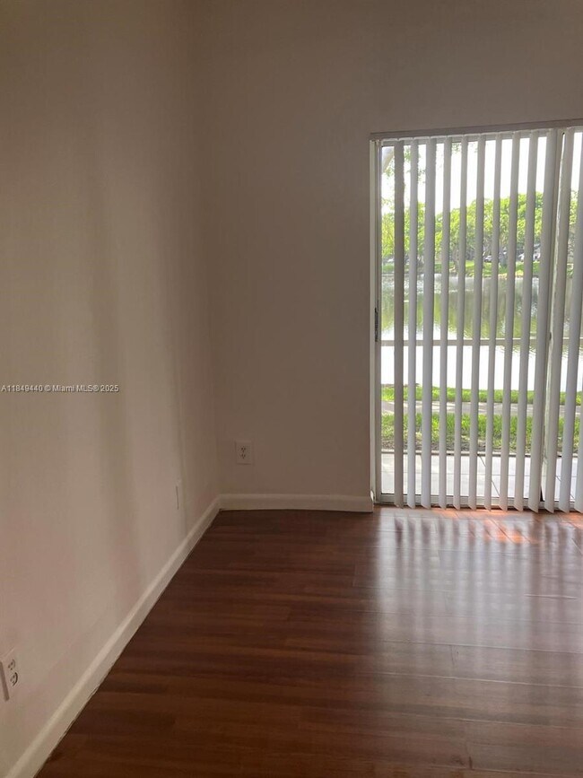 Building Photo - 631 Cypress Lake Blvd
