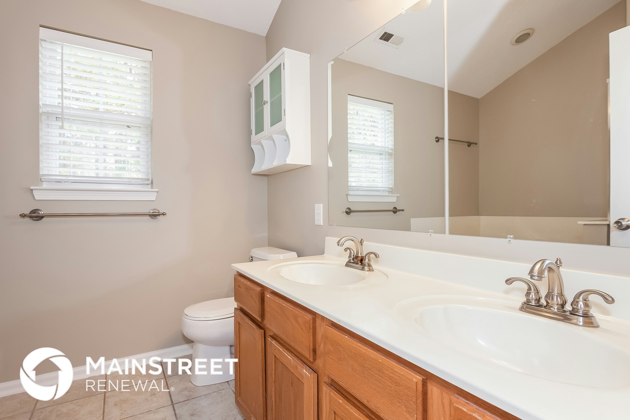 Building Photo - 120 Drawbridge Ct