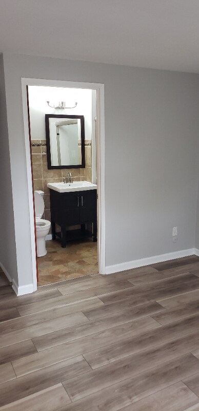 Building Photo - 6691 Gilette Dr