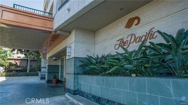 Building Photo - 850 E Ocean Blvd
