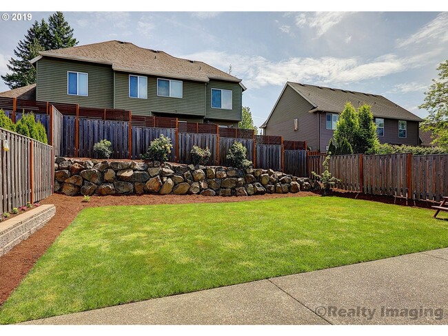 Building Photo - FOR RENT UNFURNISHED: Beautifully maintained 2015 Noyes-built home, 5 bed, 3 bath, 2 car garage w...