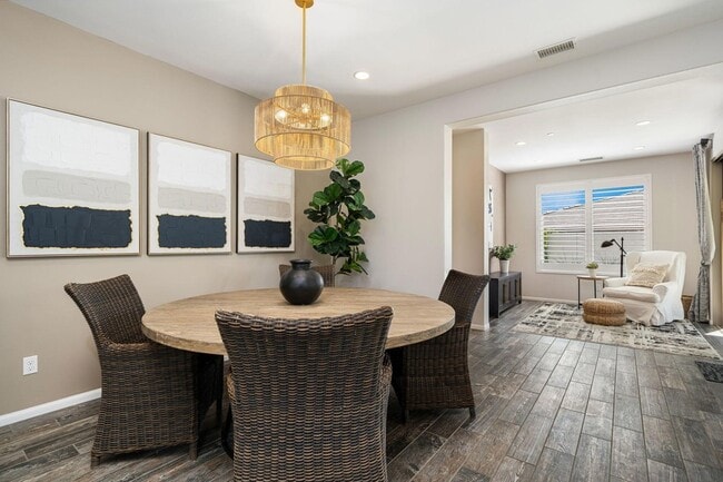 Building Photo - 51234 Longmeadow St