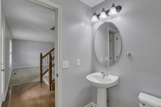 Building Photo - 1701 Marigold St