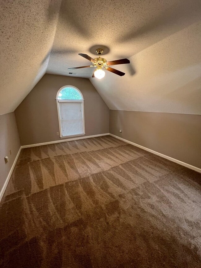 Building Photo - 1676 Von Hall Dr