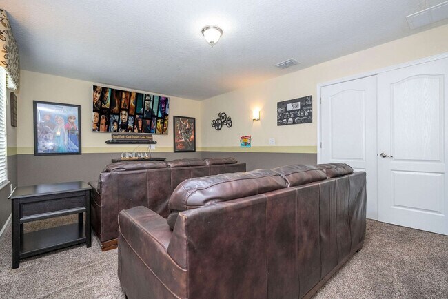 Building Photo - 1400 Moon Valley Dr