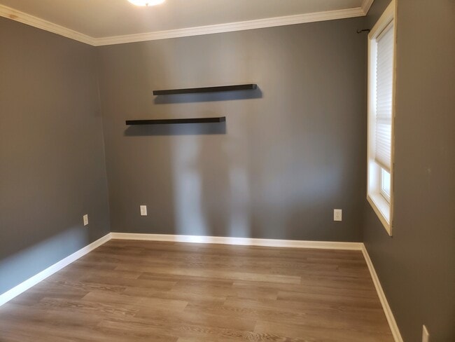 Building Photo - 5809 Phillips Rd