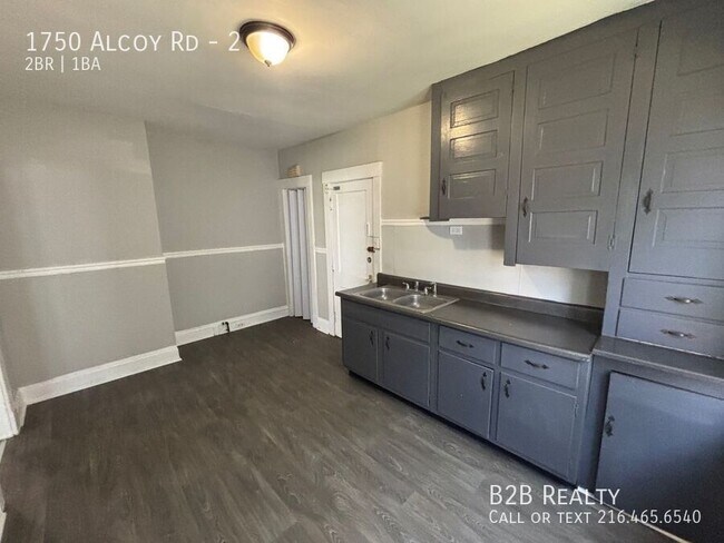 Building Photo - 1750 Alcoy Rd