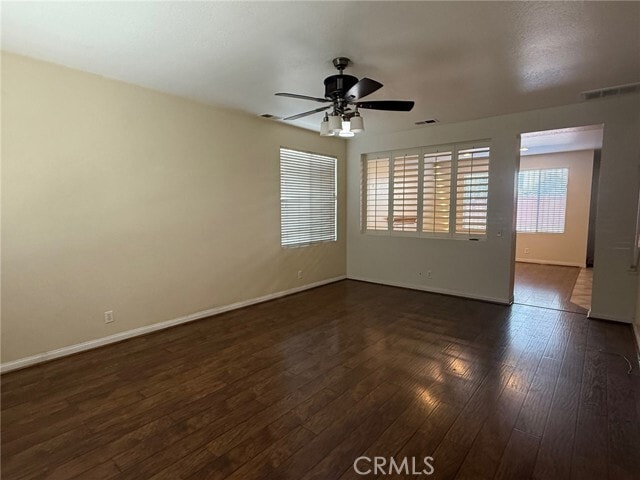 Building Photo - 1085 Camellia Ct