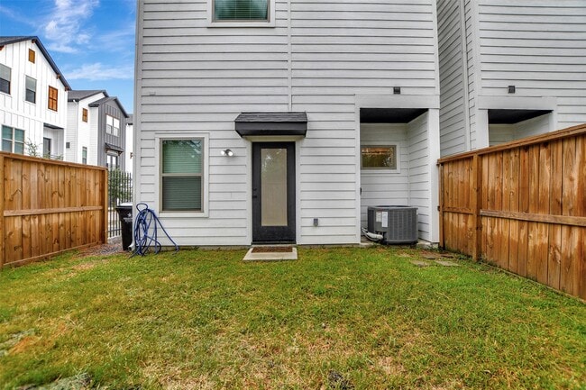 Building Photo - 3704 Creekmont Grn Ln