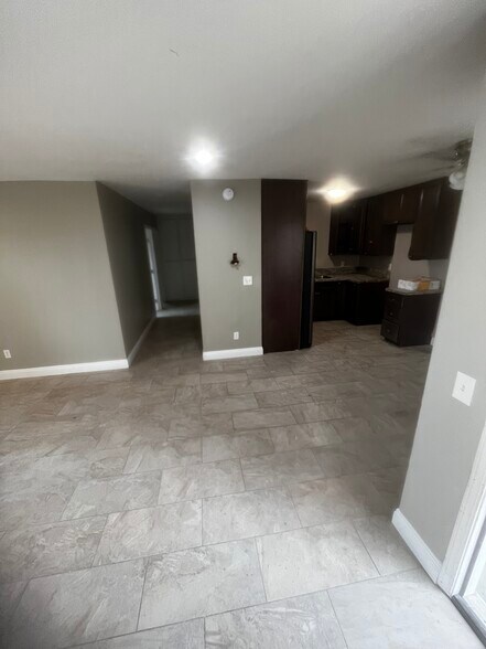 Building Photo - 937 Grand Ave