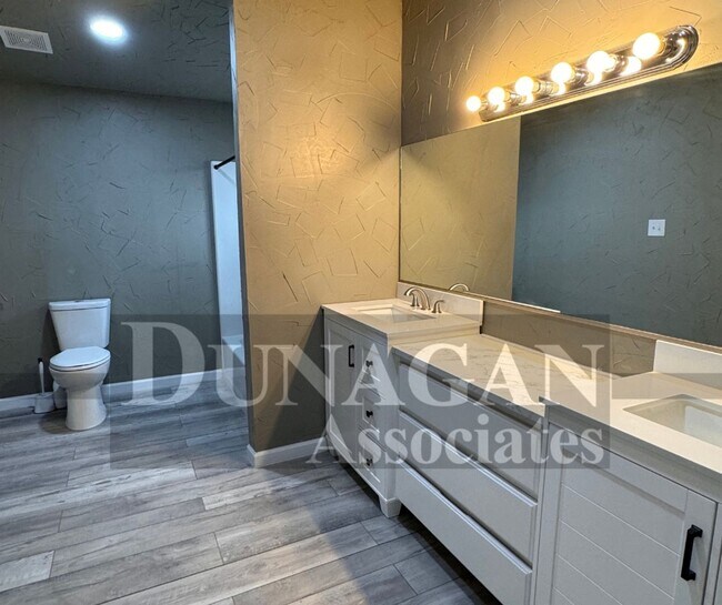 Building Photo - Remodeled!! 3 Bedroom 2 Bath with large parking area/covered parking .