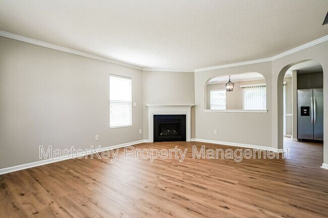 Building Photo - 6852 Harter Ct