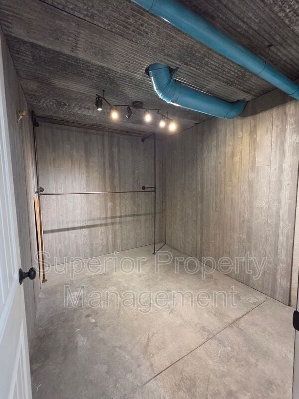 Building Photo - 3921 Gunsmoke Rd