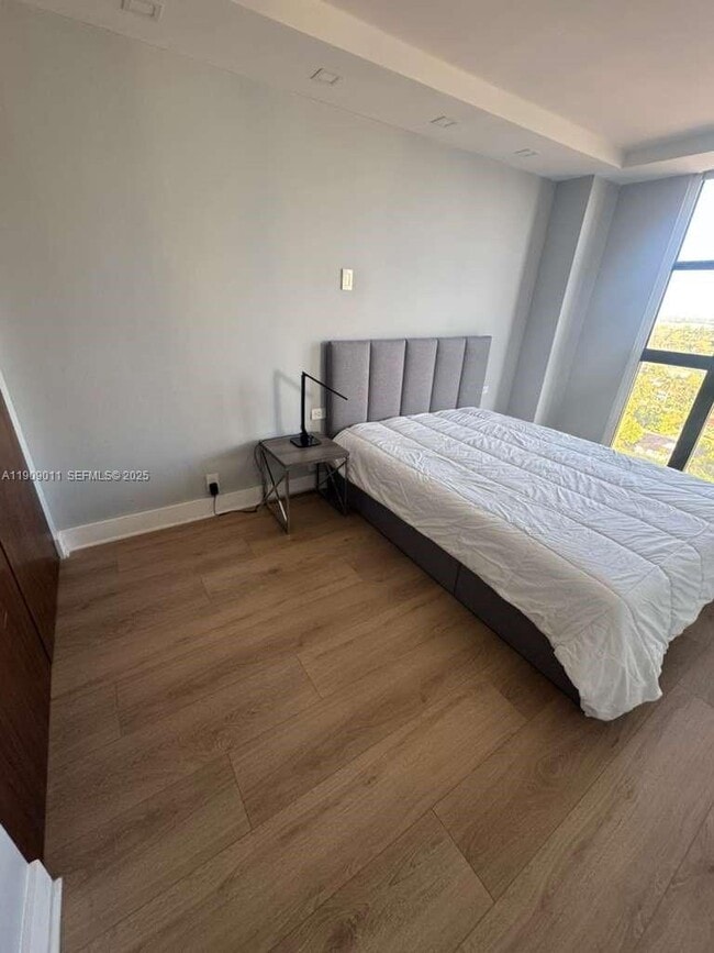 Building Photo - 4000 Towerside Terrace