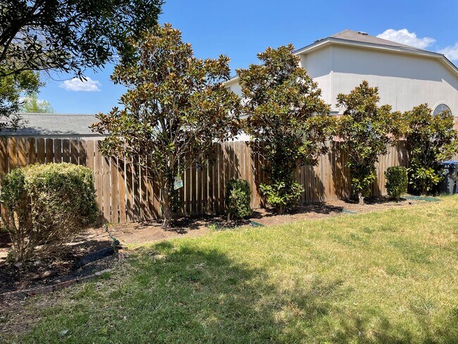 Building Photo - Bright & Spacious 3BR/2.5BA with Loft and Two-Car Garage in Sendero Springs