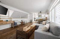 Building Photo - 714 Isthmus Ct