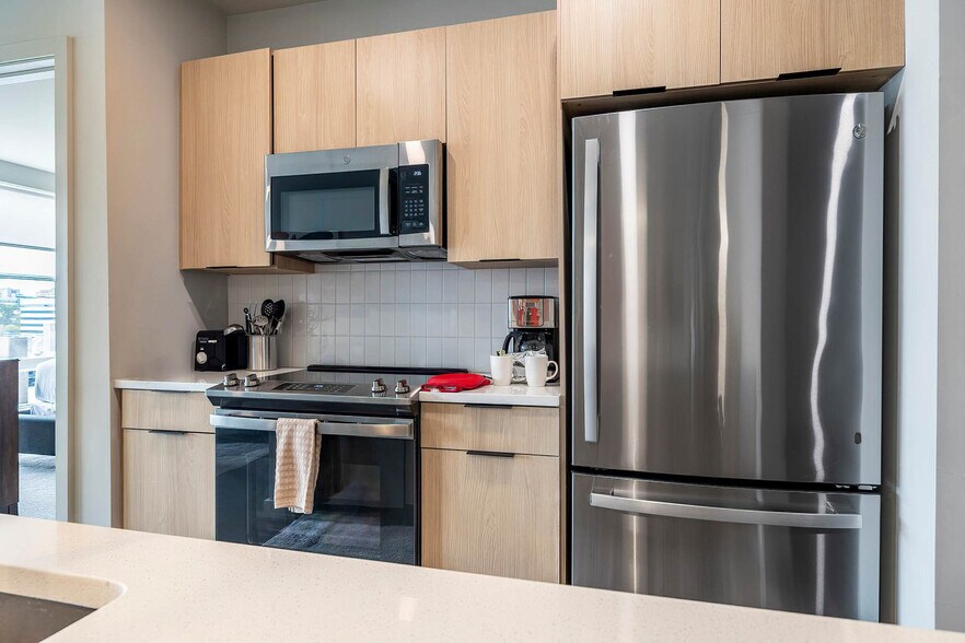Building Photo - 172 Greyrock Pl