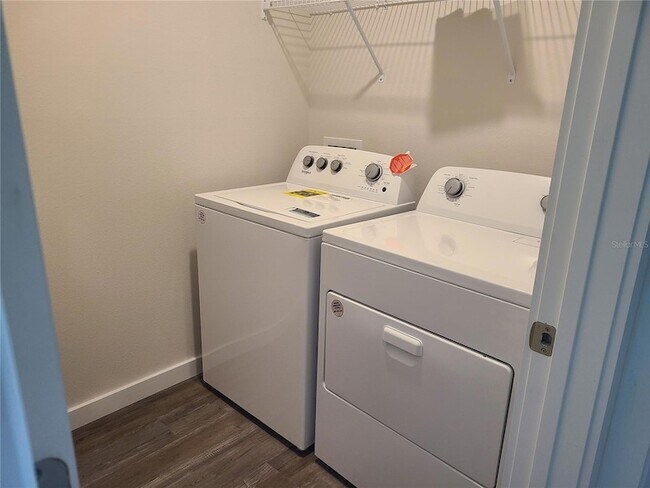 Building Photo - 3728 Hatchery Wy