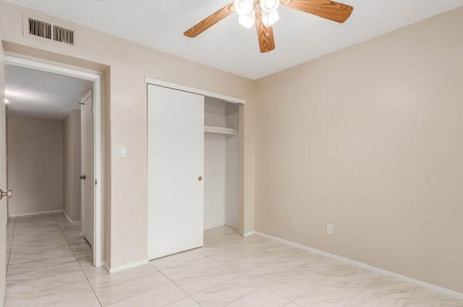Building Photo - Great Chandler location with no HOA!!!