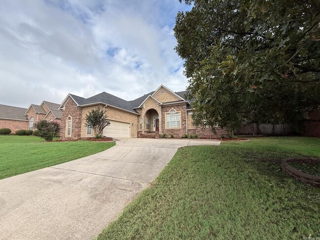 Building Photo - 25 Hickory Bend Dr