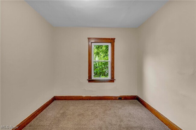 Building Photo - 3617 E 57th St