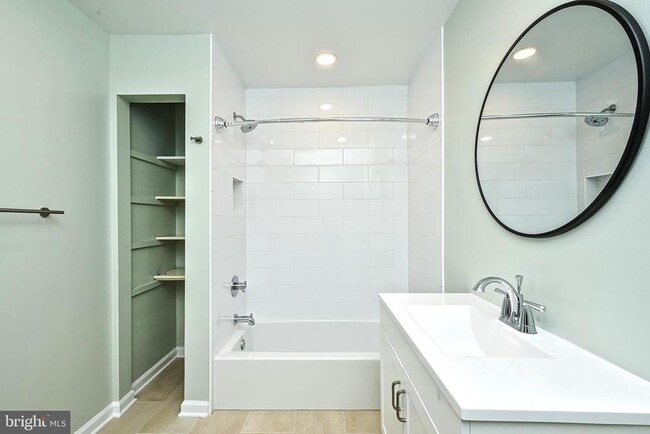 Building Photo - 5907 Noblestown Rd