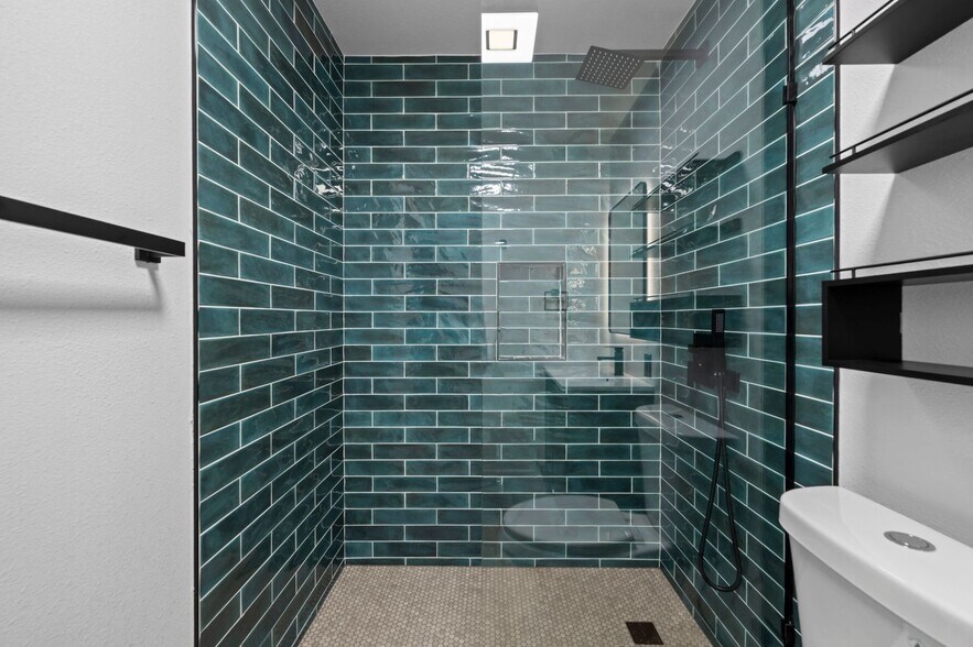 Building Photo - 4209 3rd Ave