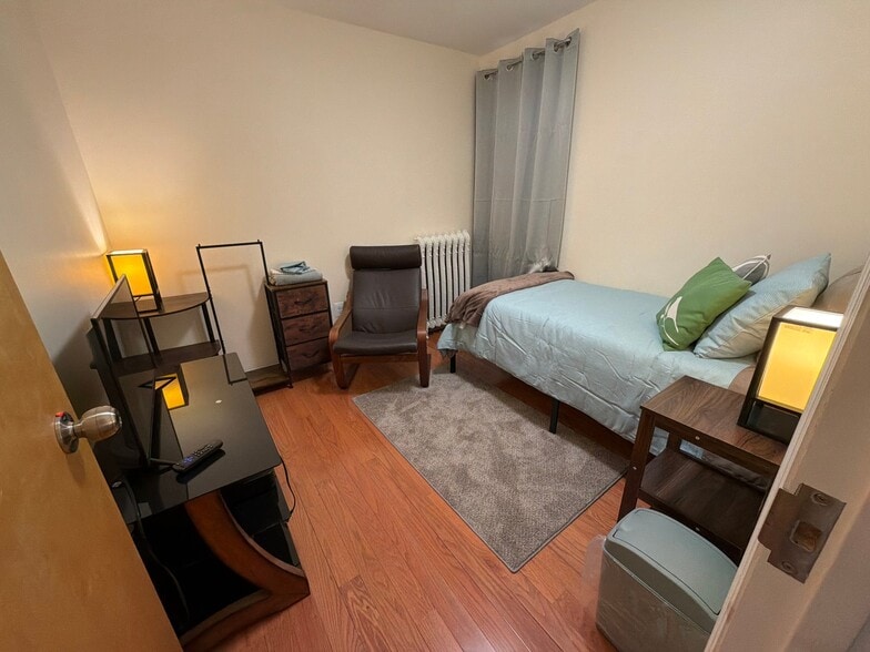 Building Photo - 34 Franklin St