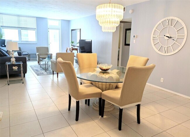 Building Photo - 4250 Galt Ocean Dr