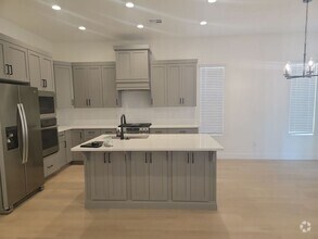 Building Photo - Bright and Spacious NEW 3 Bedroom Home!