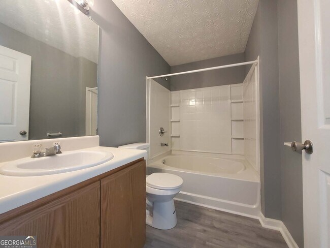 Building Photo - 17301 Waldrop Cove