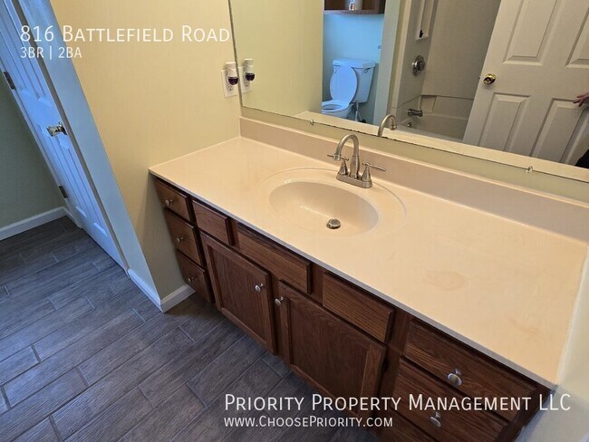 Building Photo - 3BR 2BA Single Family Home, Ft Defiance