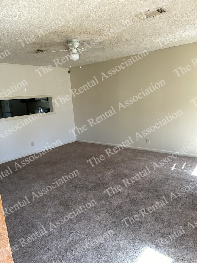 Building Photo - 133 Jennifer Ln